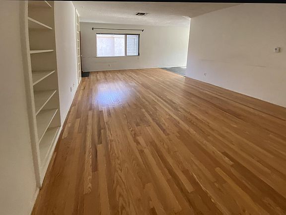 3rd image of 2301 Glendale Blvd APT 3