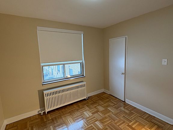 3rd image of 2135 Avenue Rd #313