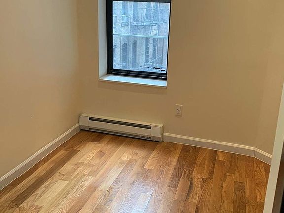 4th image of 204 W 109th St APT 2B