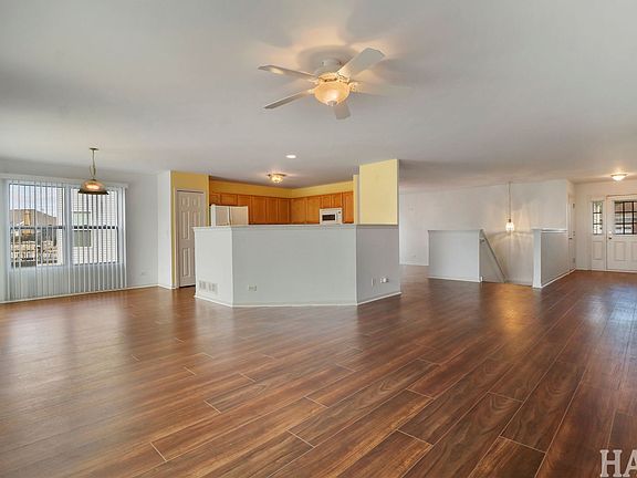 5th image of 10967 Braemar Pkwy