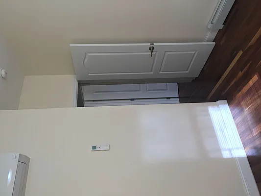 Rented by Realty Nerd | media 4