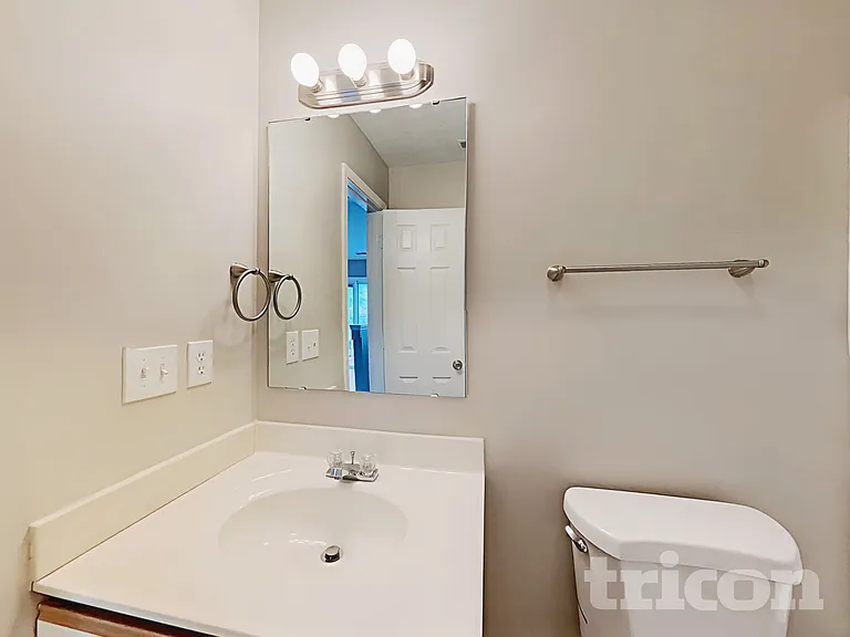 1270 Sherwood Dr — Photo 14