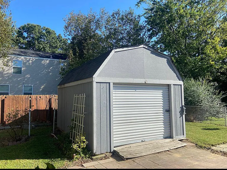 6 Dotson Dr — Photo 10