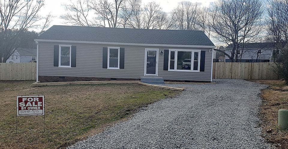 1st image of 8920 Leafycreek Dr