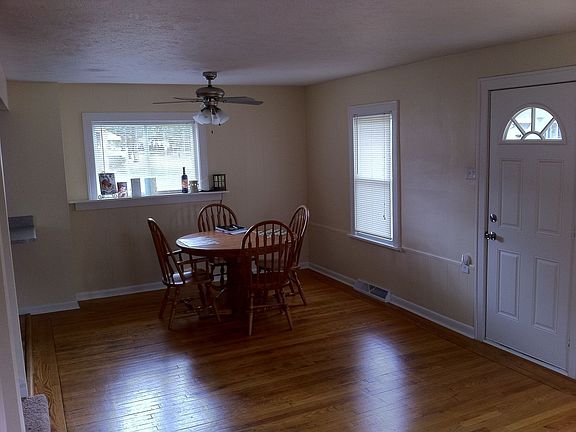 4th image of 402 N Byrkit Ave