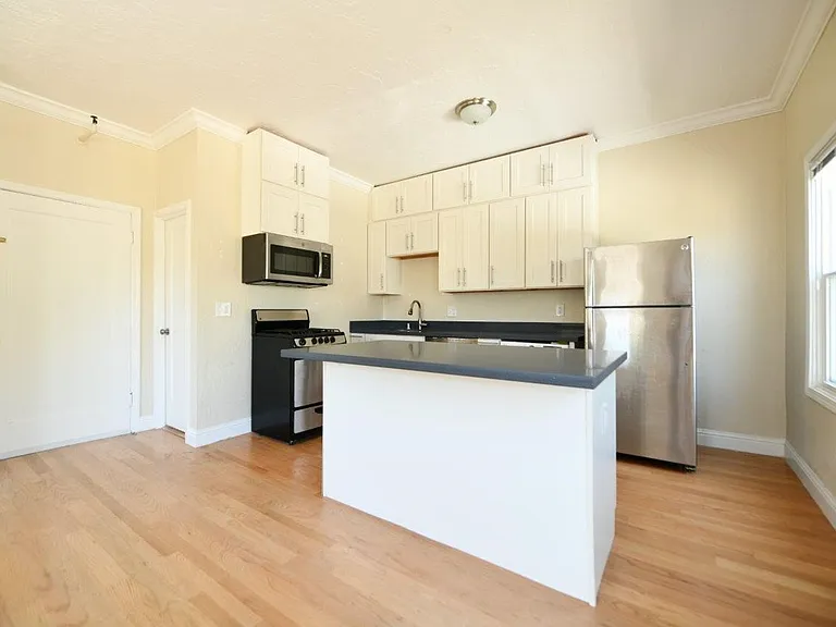 1951 Chestnut St. — Photo 15