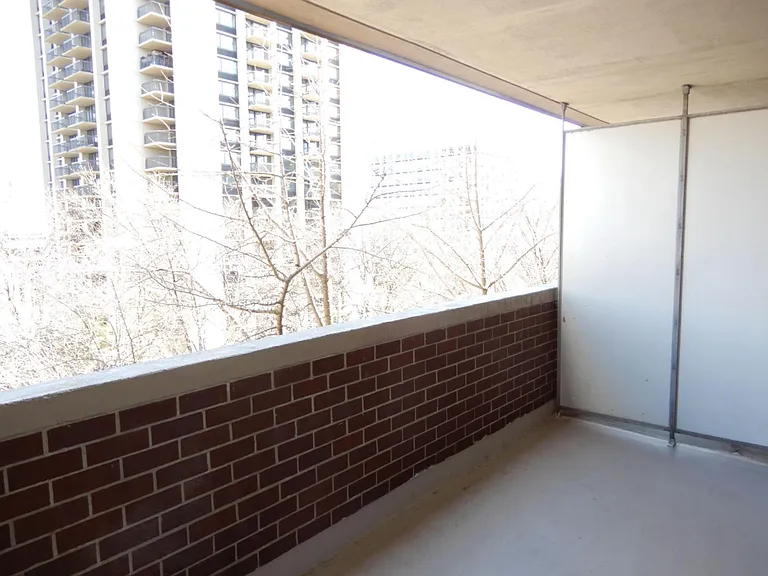 9 Hawthorne Pl #6J — Photo 14
