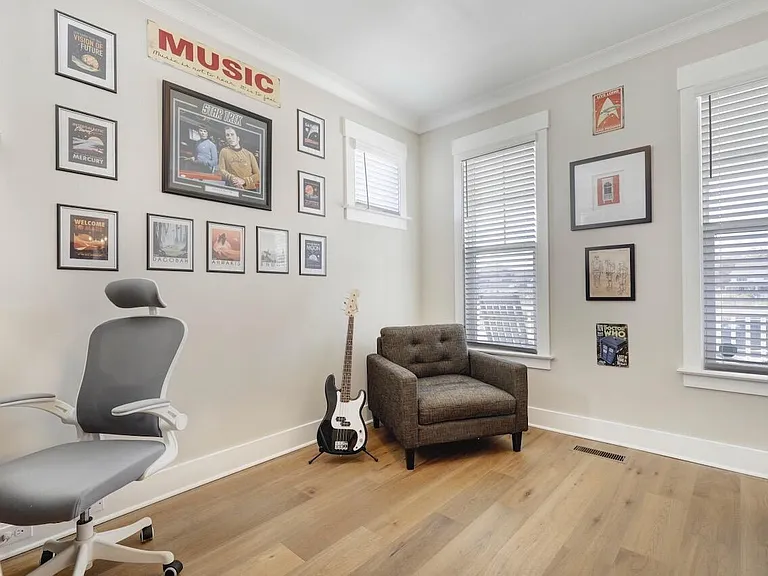 6209 Morning Glory Dr — Photo 10