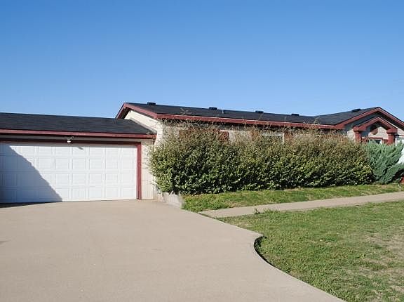 2nd image of 112 Golden Coast Cir