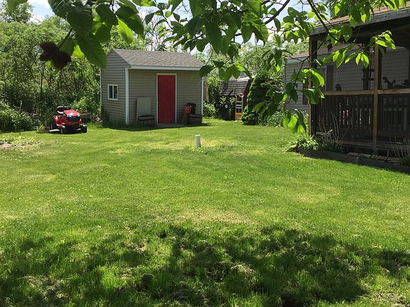 5th image of 14 Tanglewood Park Dr