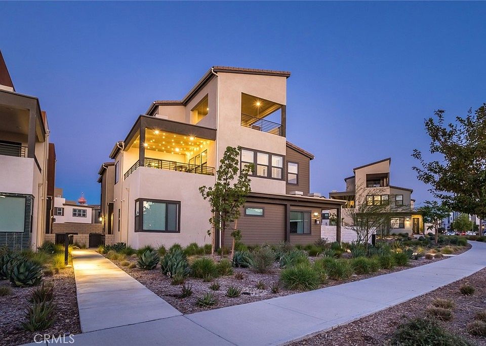 1st image of 26960 Goldfinch Ln