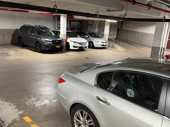 151-05 Cross Island Parkway image 23 of 29