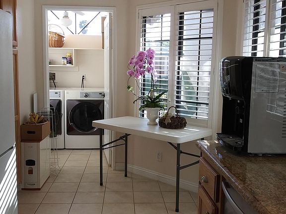 5th image of 124 La Veta Dr