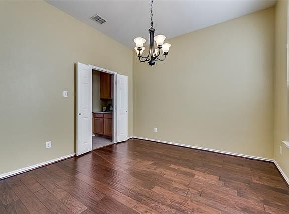 2nd image of 5908 Deer Run Dr