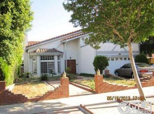 20200 Stagg St, Winnetka, CA 91306