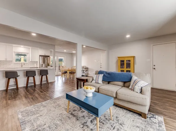 6037 Sandhurst Ln #C, Dallas, TX 75206