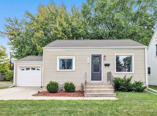 1604 10th Ave, Green Bay, WI 54304