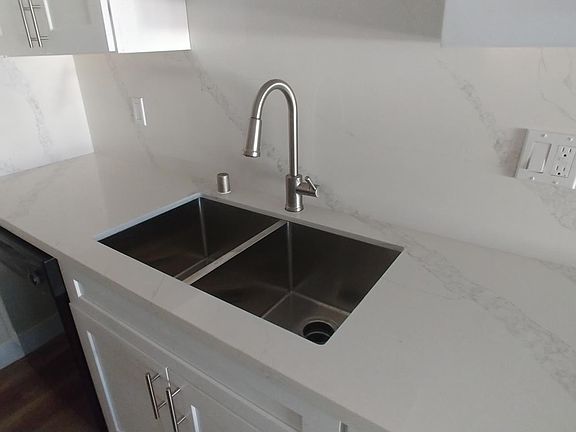 3rd image of 848 S Holt Ave #205