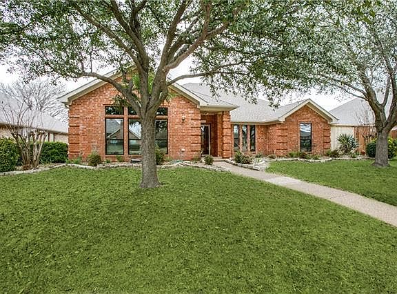 5th image of 1521 Tawakoni Ln