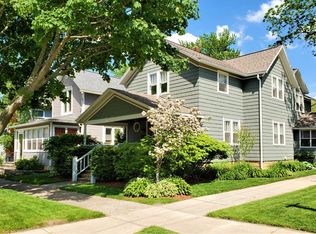 923 Lake Blvd, Saint Joseph, MI