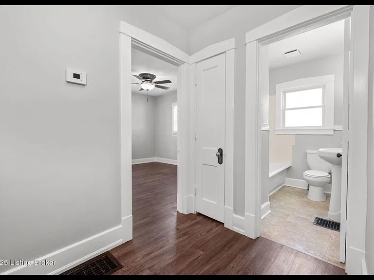 639 Harrison Ave — Photo 9