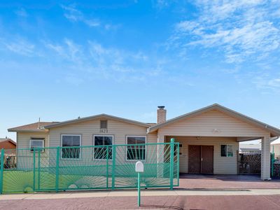 1623 Phil Gibbs Dr, El Paso, TX, 79936