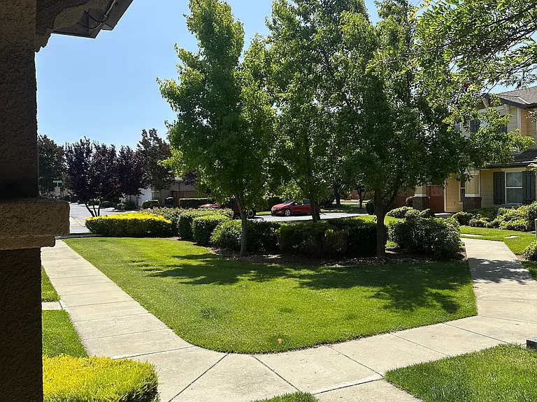 3056 Puffin Cir #2 — Photo 2