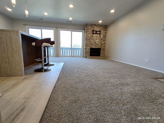 5th image of 273 Elmwood Ln