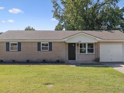 214 SE 9th St, Pryor, OK, 74361