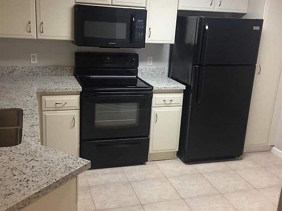 4th image of 8721 Wiles Road #102