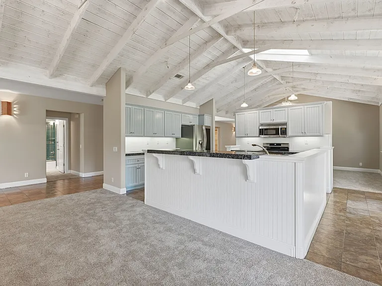 1585 Tecalote Dr — Photo 13