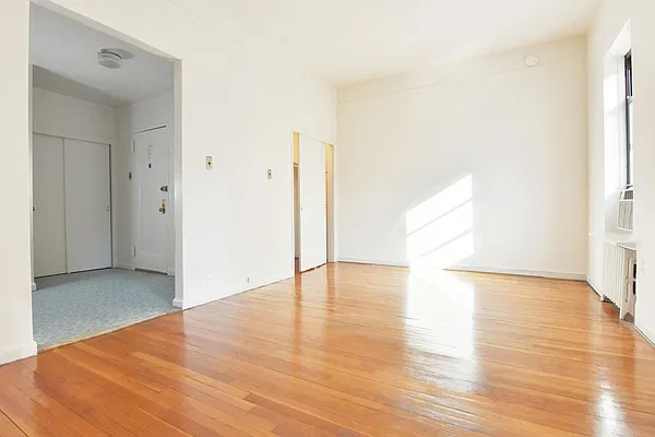 Rented by Balass Ralph, LREB | media 7