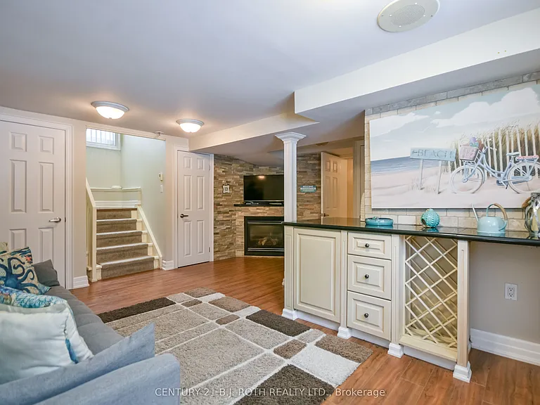 991 Shore Ln — Photo 8