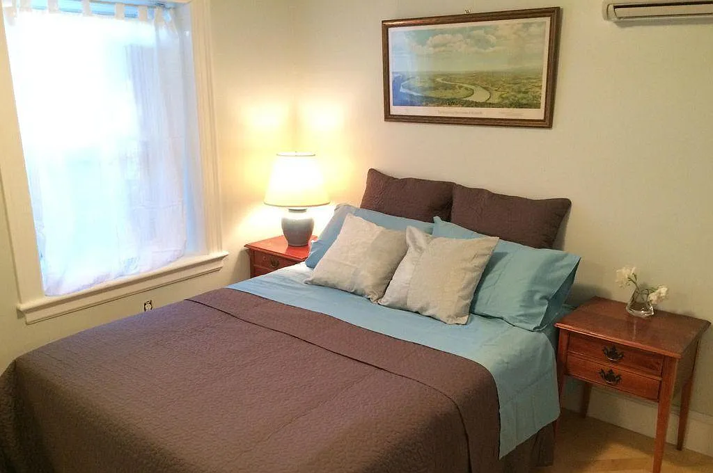 1 bed, 1000 sqft, $2,395 — Photo 2