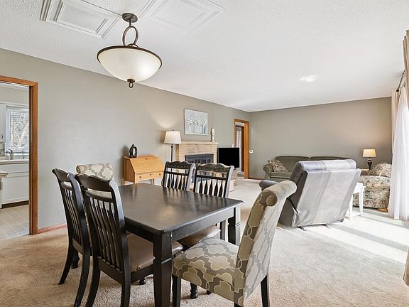 4th image of 2610 McClain Dr