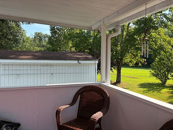4th image of 105 Indian Creek Dr