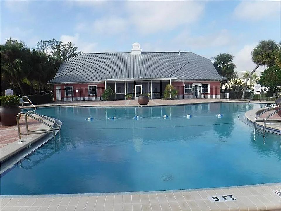 1st image of 103 Pompano Dr SE APT B