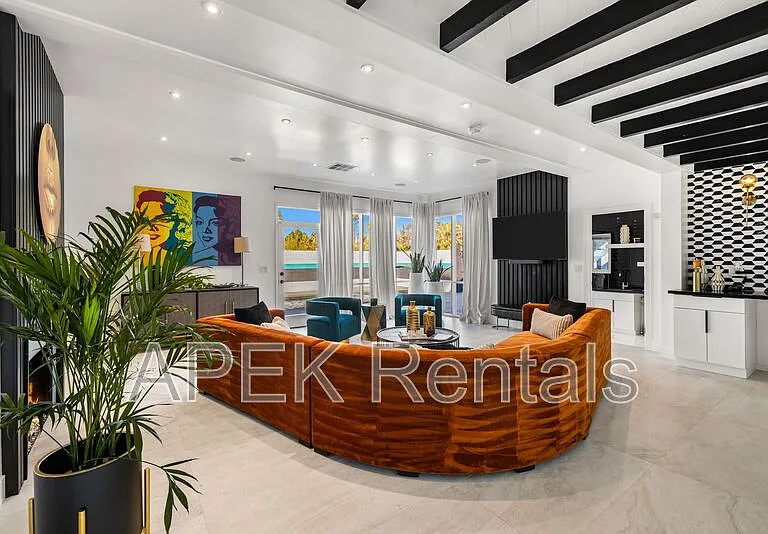 2325 N Girasol Ave — Photo 40