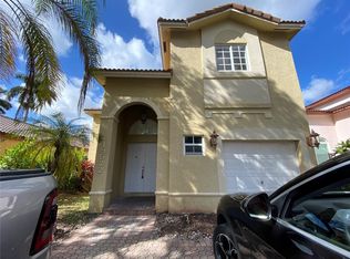 19522 NW 79th Pl, Hialeah, FL 33015