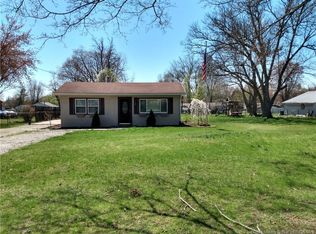 129 5th St, Charlestown, IN 47111