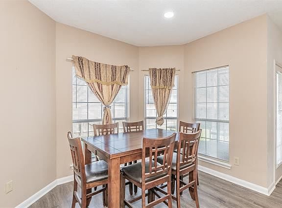 4th image of 2117 Glen Heights Dr