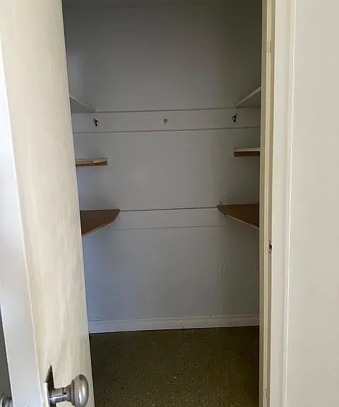 66 Richmond St — Photo 17