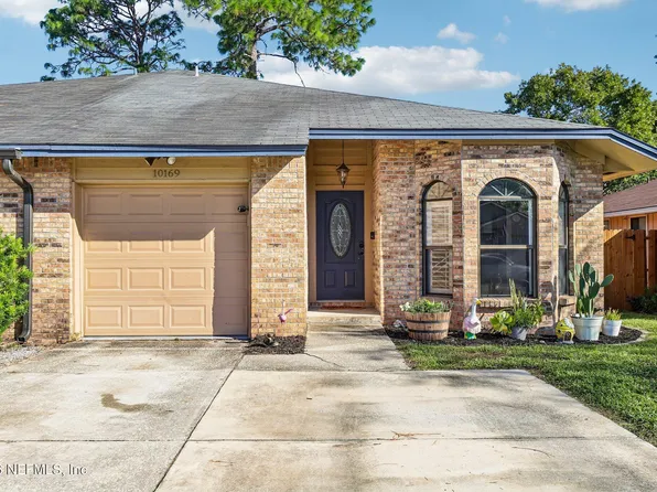 10169 GENI HILL Circle N, Jacksonville, FL 32225