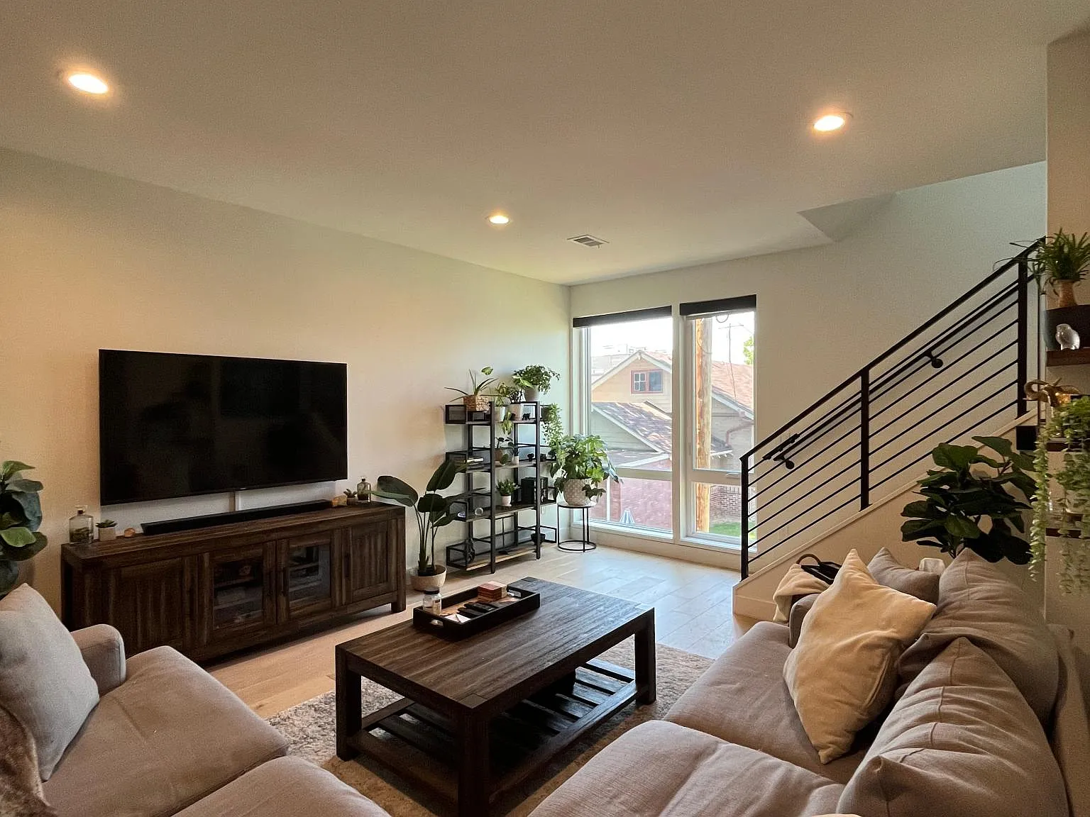 3539 W Conejos Pl — Photo 4
