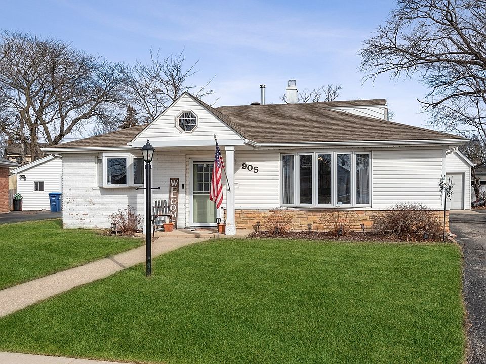 1st image of 905 E Villa Dr