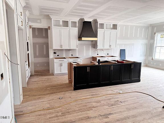 2nd image of 2905 Frances Marie Ln