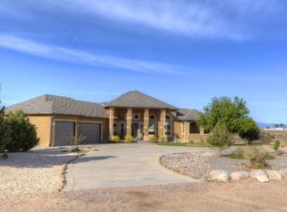 379 N Desert Cove Dr, Pueblo West, CO 81007
