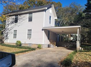 215 Avenue E SE, Lindale, GA 30147