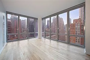 310 W 52nd St #31A Photo 1