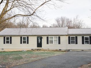 2454 Greenbriar Rd, Middletown, VA 22645